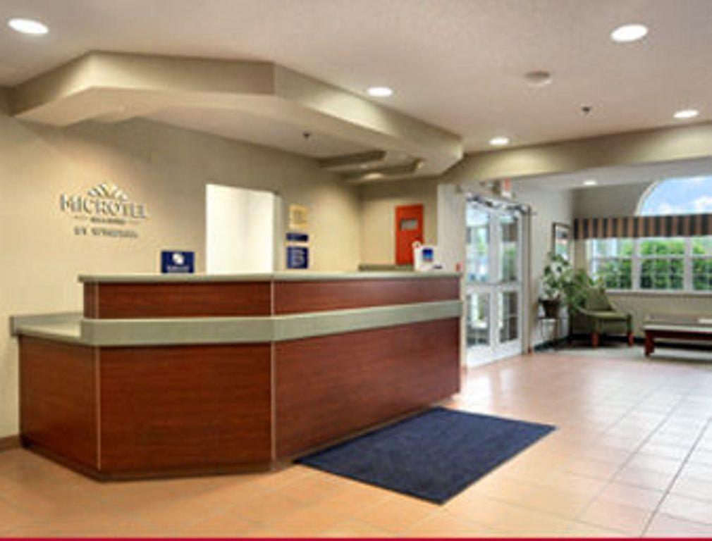 Microtel Inn & Suites By Wyndham Wellsville Интерьер фото